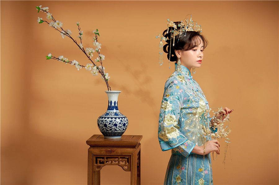 中国蓝秀禾新娘造型