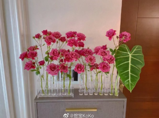 试管花瓶插花，广西南宁花艺师培训学校分享浪漫