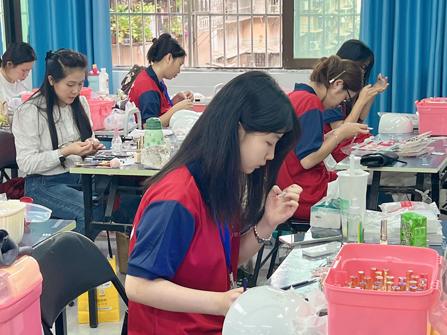 广西美甲学习日常，到处都是欢声笑语