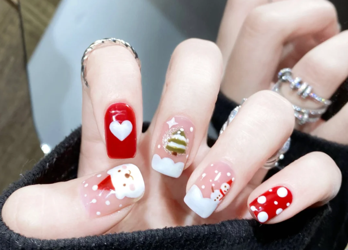 圣诞小熊美甲，南宁美甲设计学校分享教程