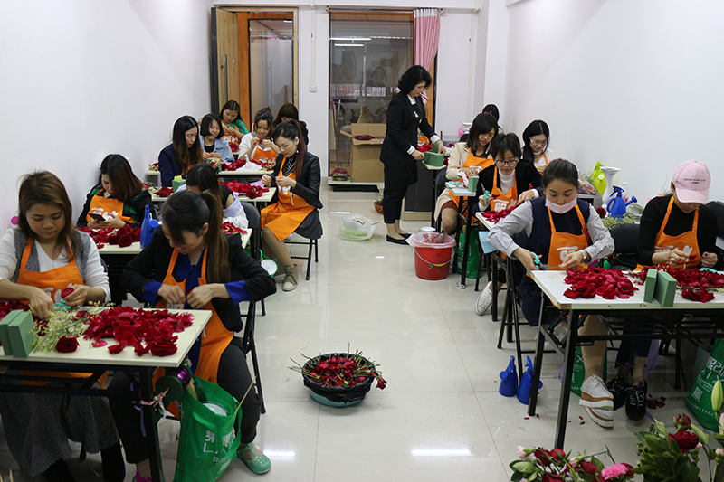 广西南宁哪家花艺学校好_丽竹花艺课堂