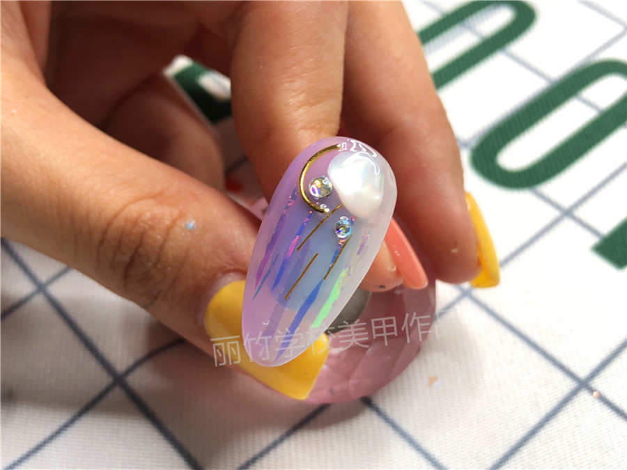 20200427糖果玻璃纸搭配不美甲.jpg