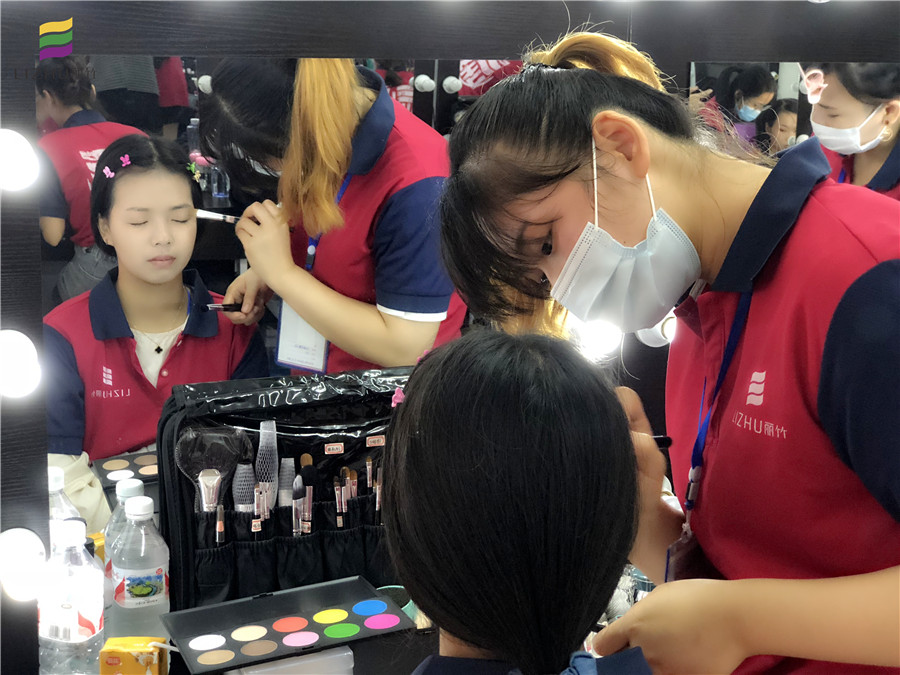 广西彩妆学校：所谓的“熟能生巧”