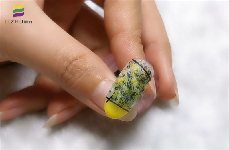 美甲基础知识（贴甲，卸甲）技巧