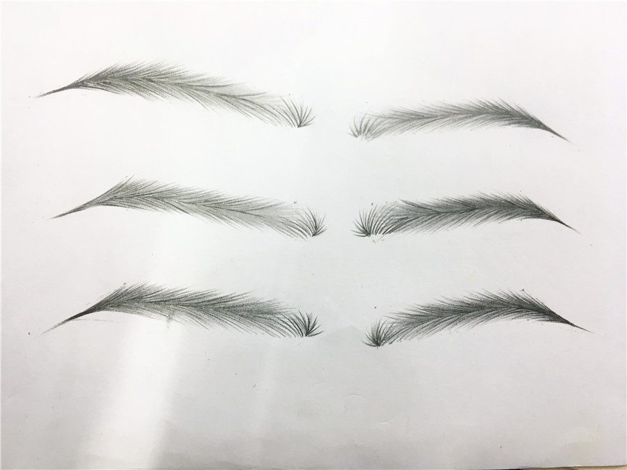 化妆培训：化妆新手如何画眉毛