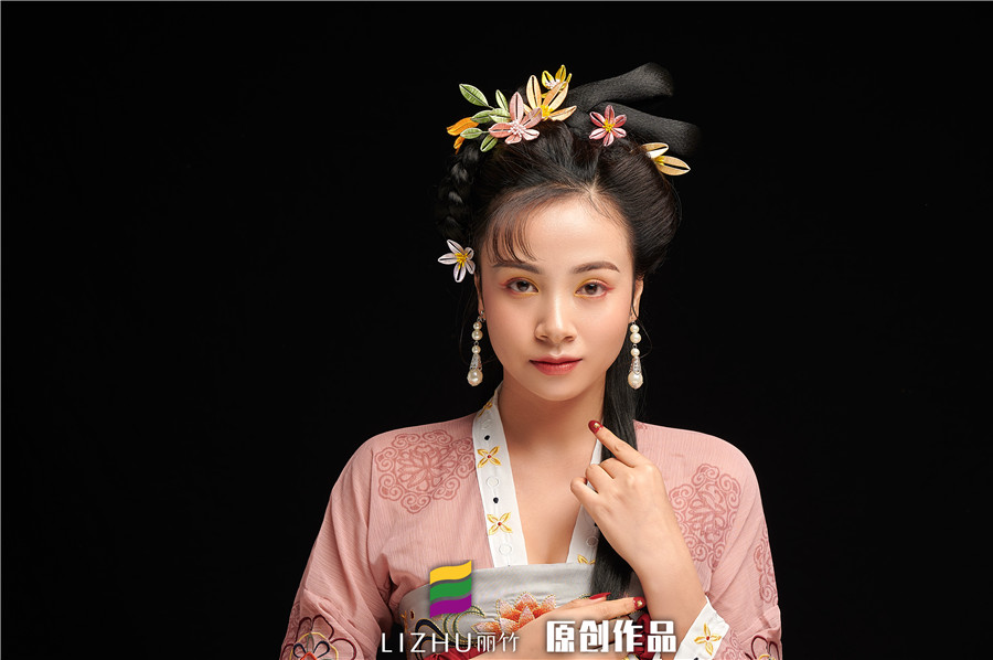 丽竹学校彩妆作品：古代妆容造型