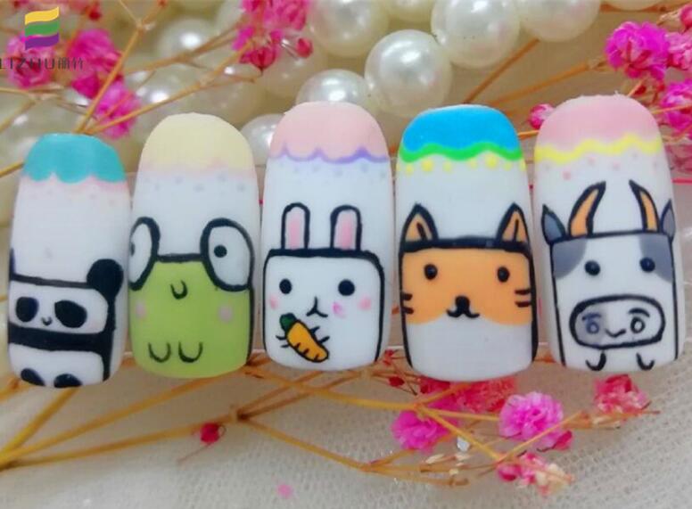 南宁美甲学校学员彩绘花朵美甲作品