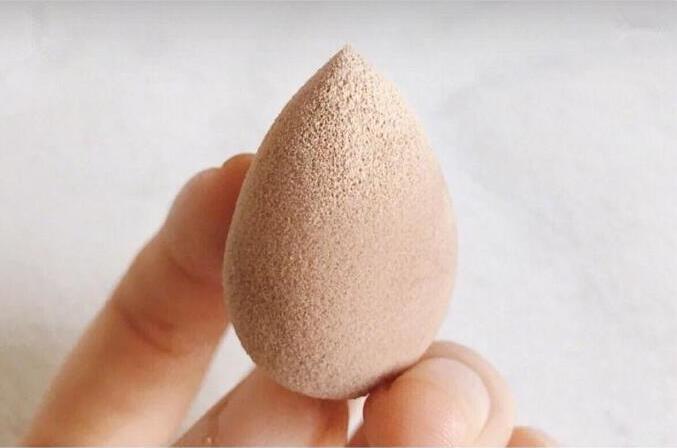 广西化妆培训机构教你美妆蛋化妆技巧
