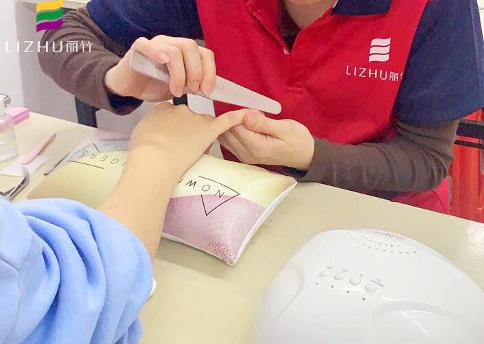 南宁美甲师培训班：美甲锉条的类型