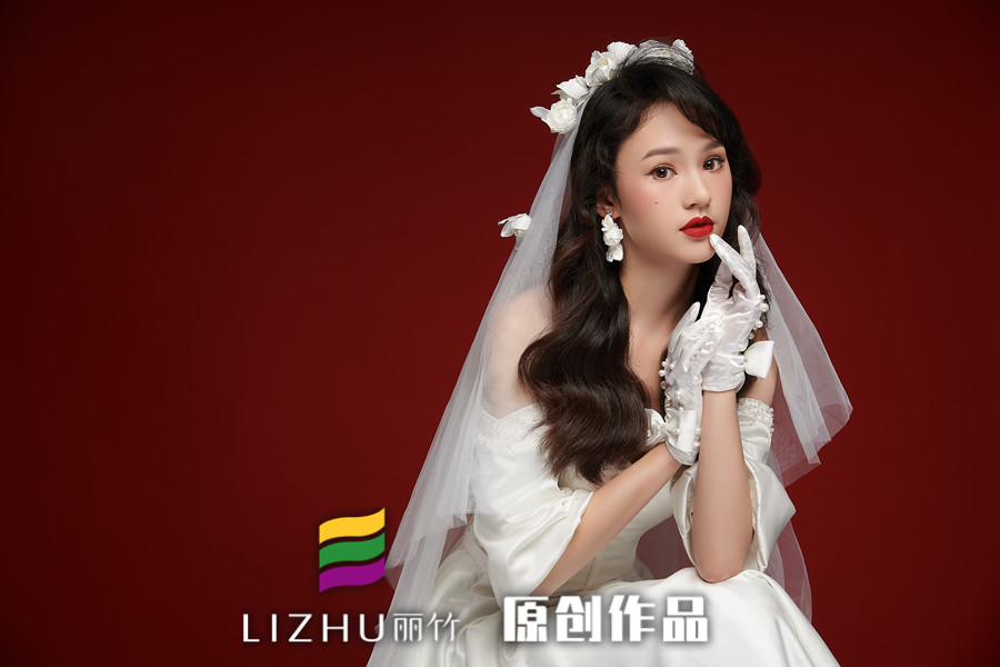 三角形脸型新娘妆怎么画？南宁彩妆培训告诉你
