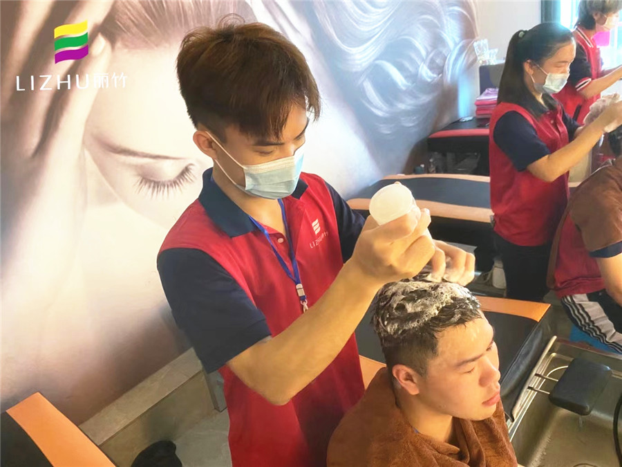 中式洗头与泰式洗头的不同，南宁美发洗头学校专业解答