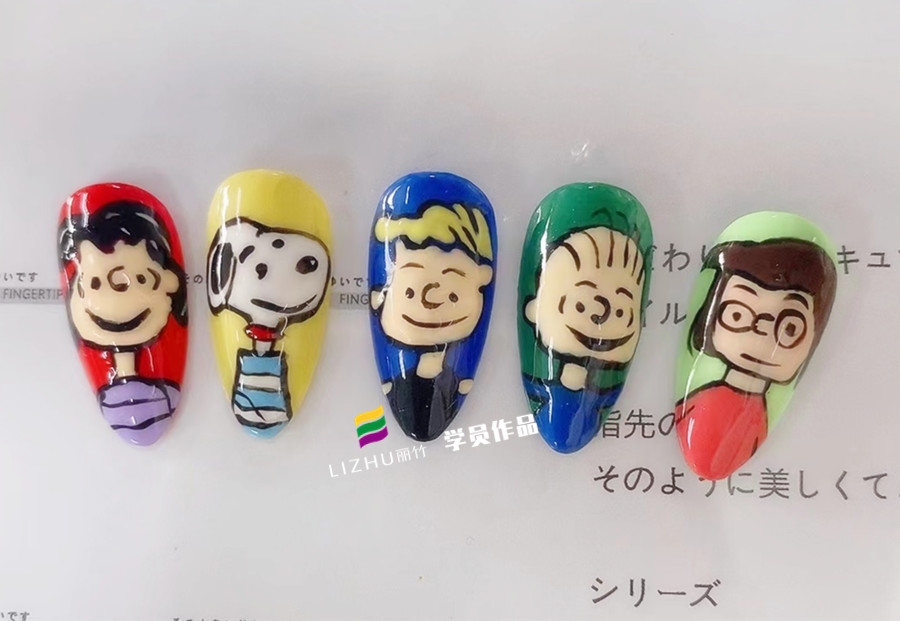美甲基础学什么？美甲底胶有什么作用？