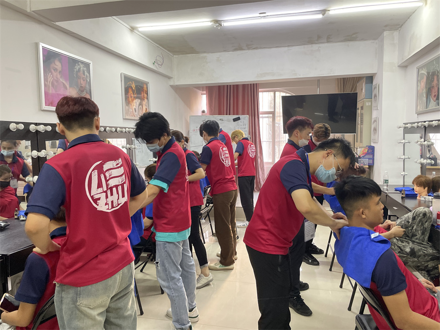 美发按摩实训，南宁美发专业学校洗护课程