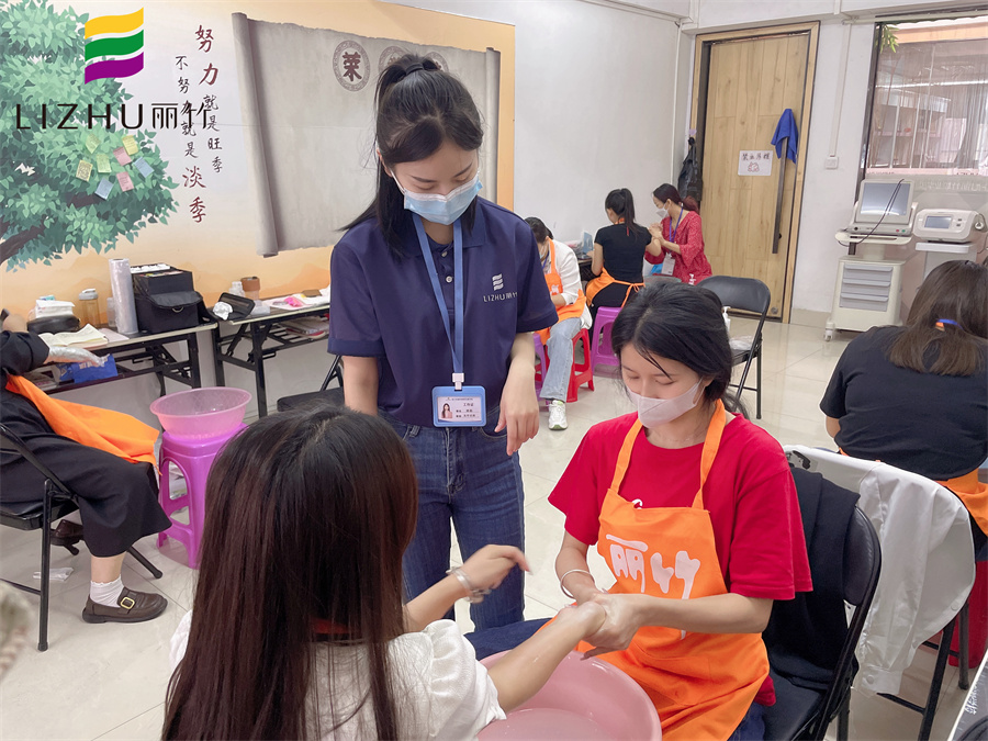 美甲手部护理的重要性，广西美甲实操教学