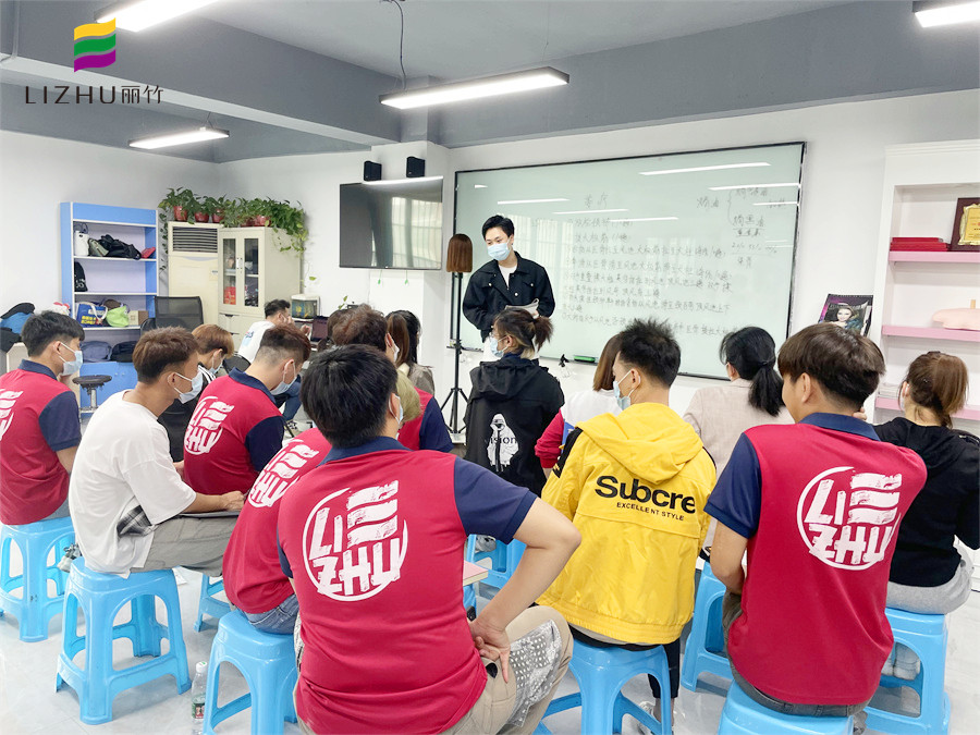 生姜洗头的好处？南宁美发洗护学校理论讲解