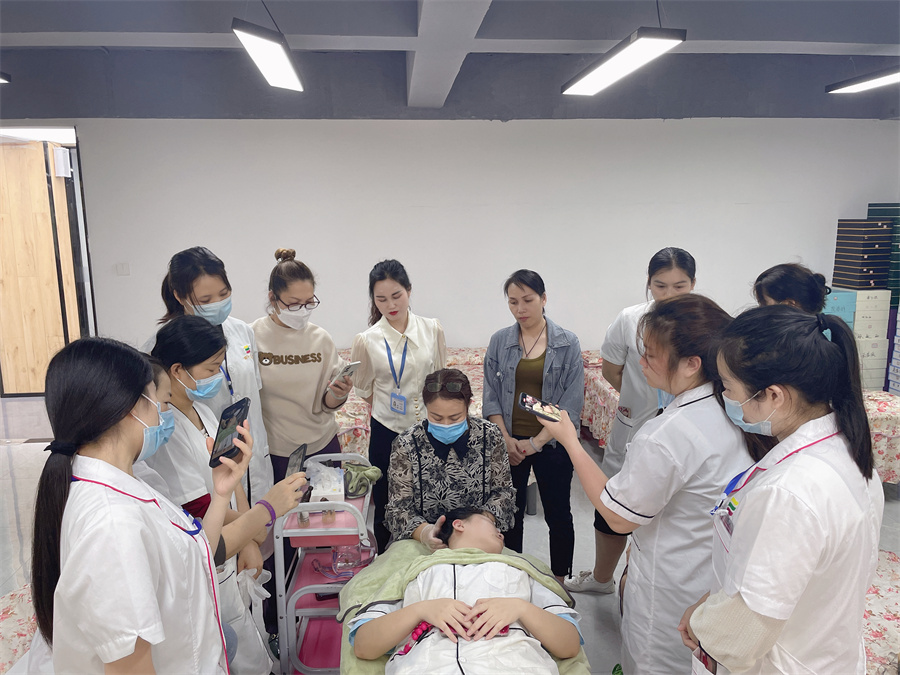 春季头疗的好处！南宁养生头疗美容学校分享