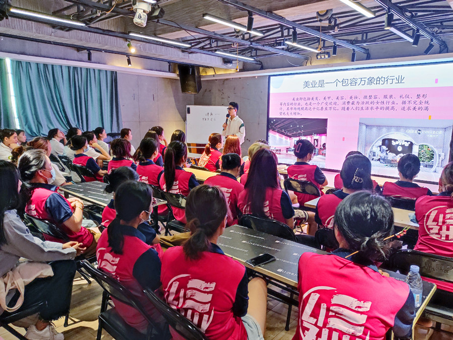 南宁纹绣正规培训学校7月3日正式开班