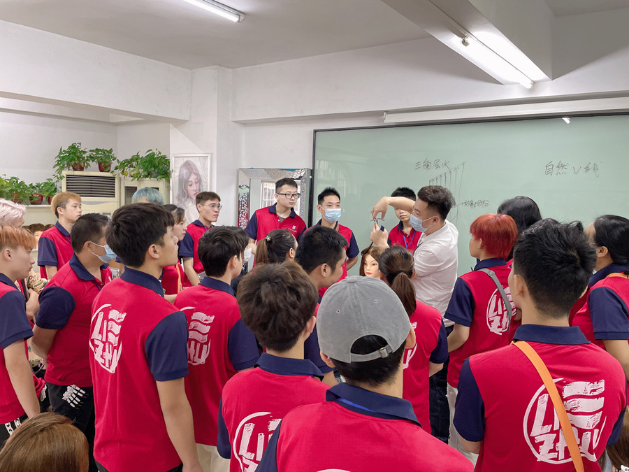 南宁剪发：打薄？剪短？傻傻分不清
