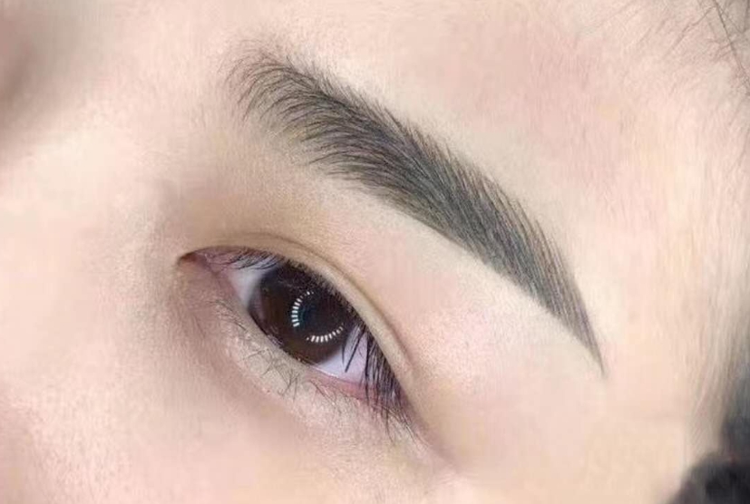 广西学纹眉：纹眉哪种好看自然？