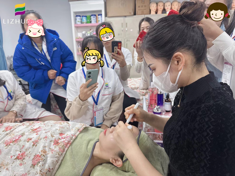 拨筋棒的使用方法，南宁美容基础培训