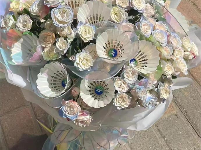 羽毛球花束，南宁鲜花花艺职业学校分享
