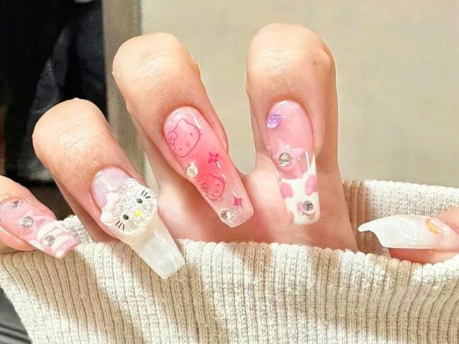 Hellokitty卡通美甲，南宁美甲款式造型学校分享