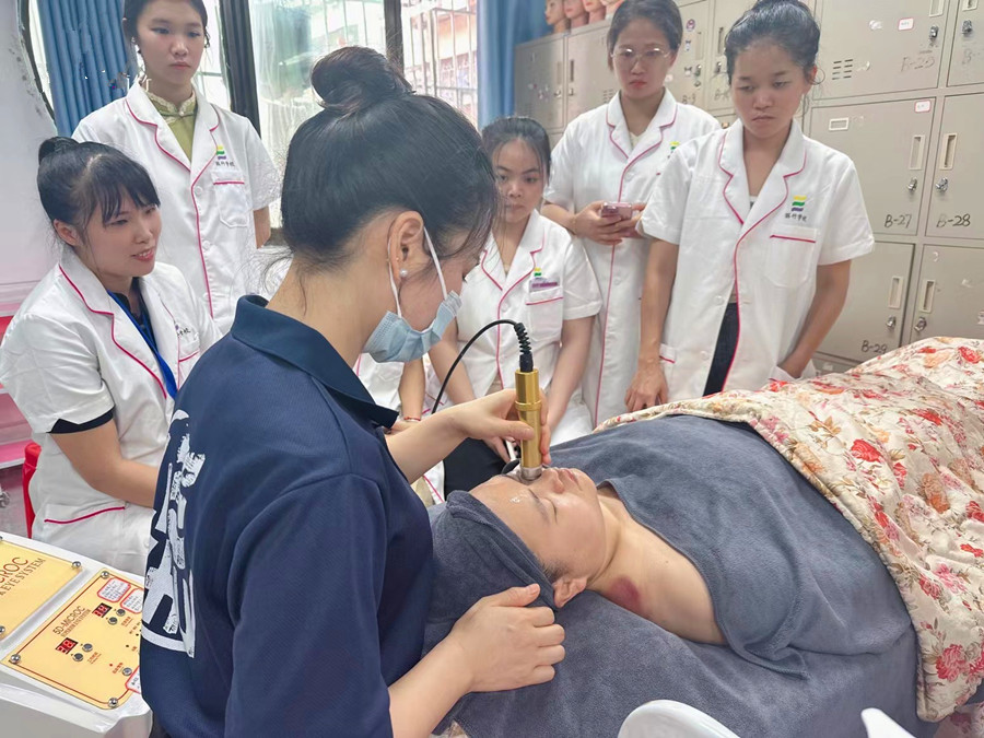广西美容仪器培训 | 广西美容仪器教学