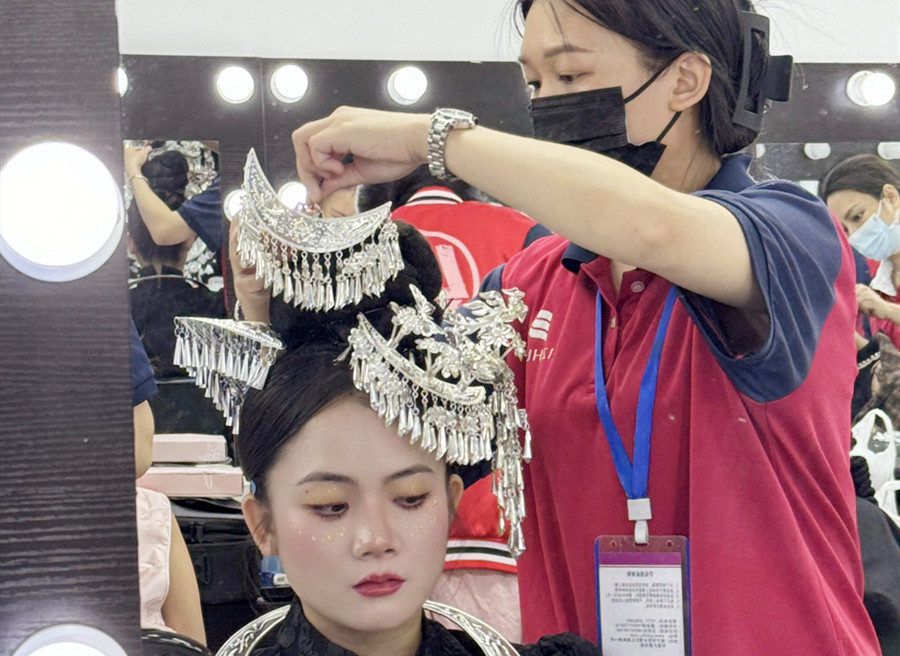 民族风旅拍写真，广西彩妆训练作品