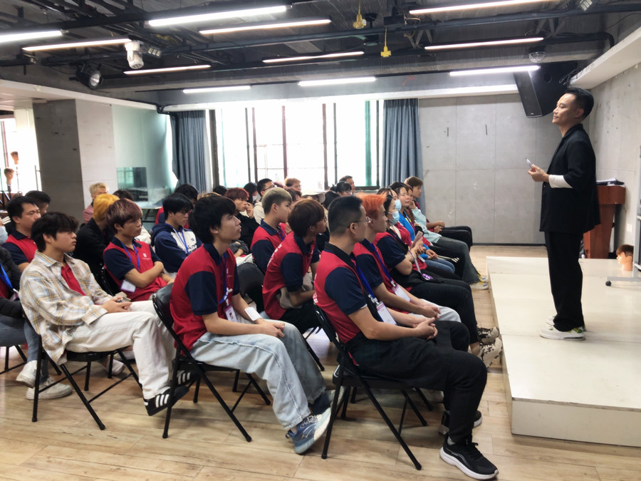 南宁美发培训就业宣讲：改变·美发沙龙