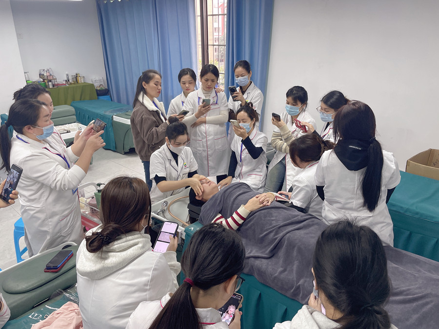 南宁洗护头疗：为什么头疗越来越受欢迎？
