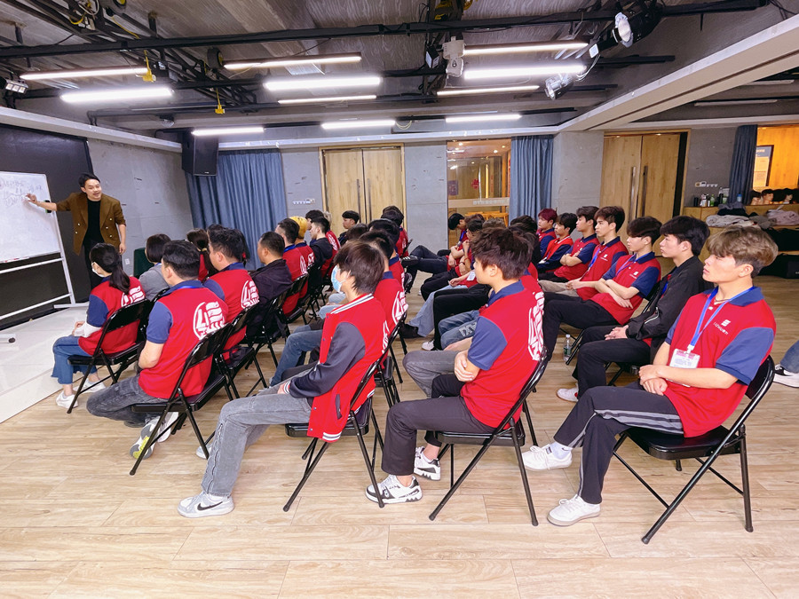广西学美发找工作 | 广西美发就业宣讲