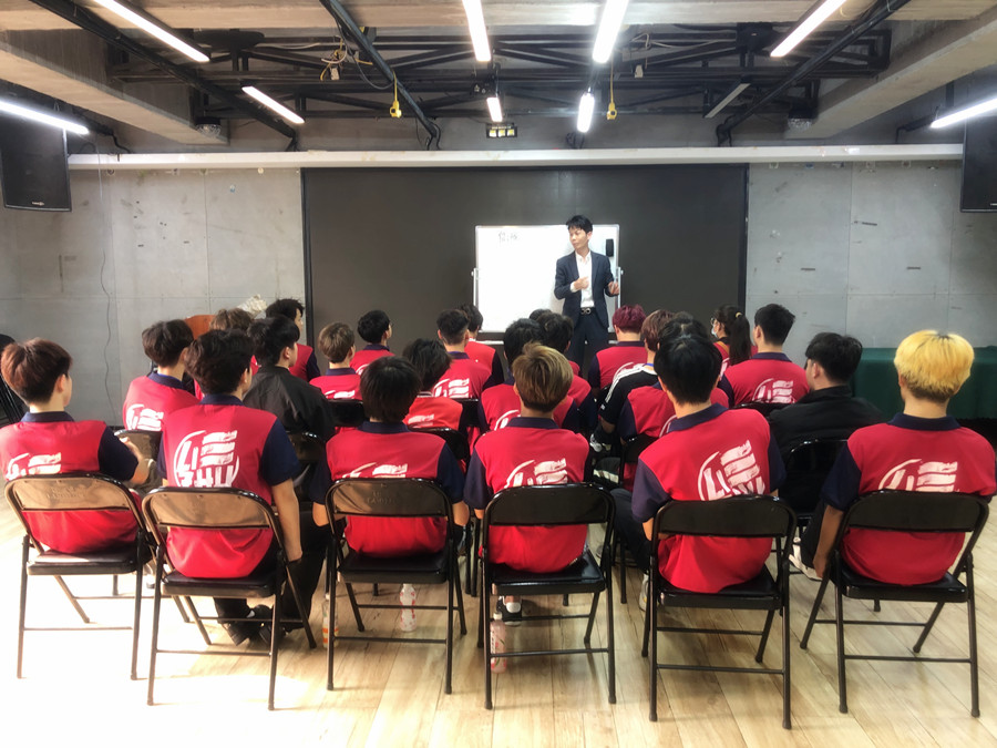 至臻国际美容美发专场 | 南宁美发培训学校就业宣讲