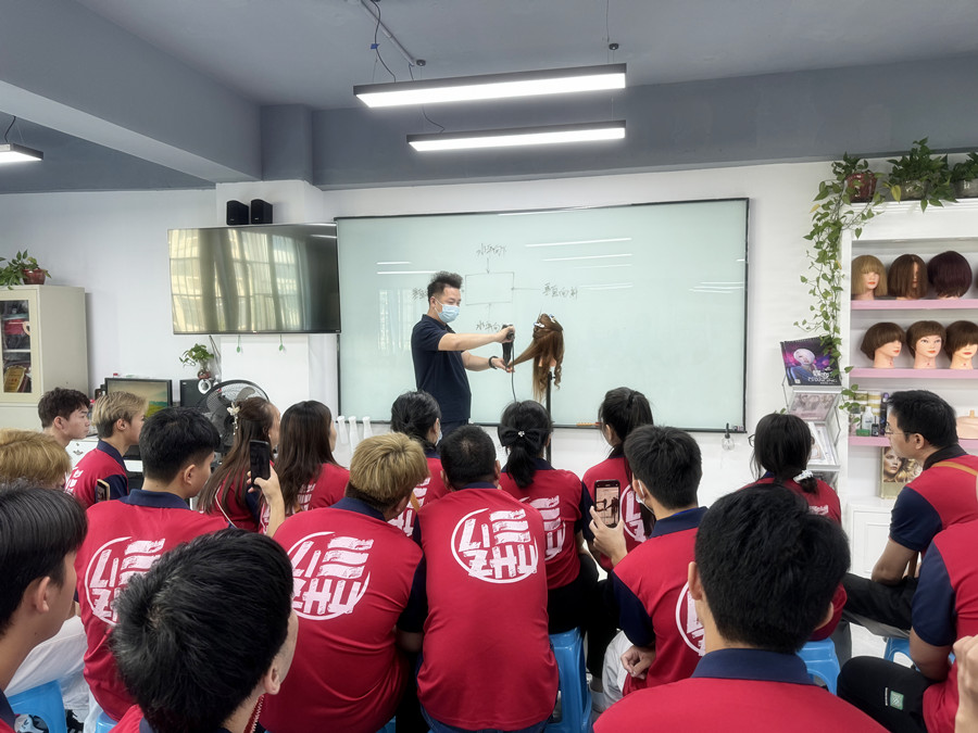 如何正确吹发护发，南宁美发养发技巧