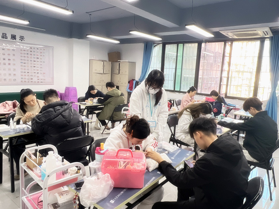 传统美甲前置处理，南宁美甲专业教学讲解