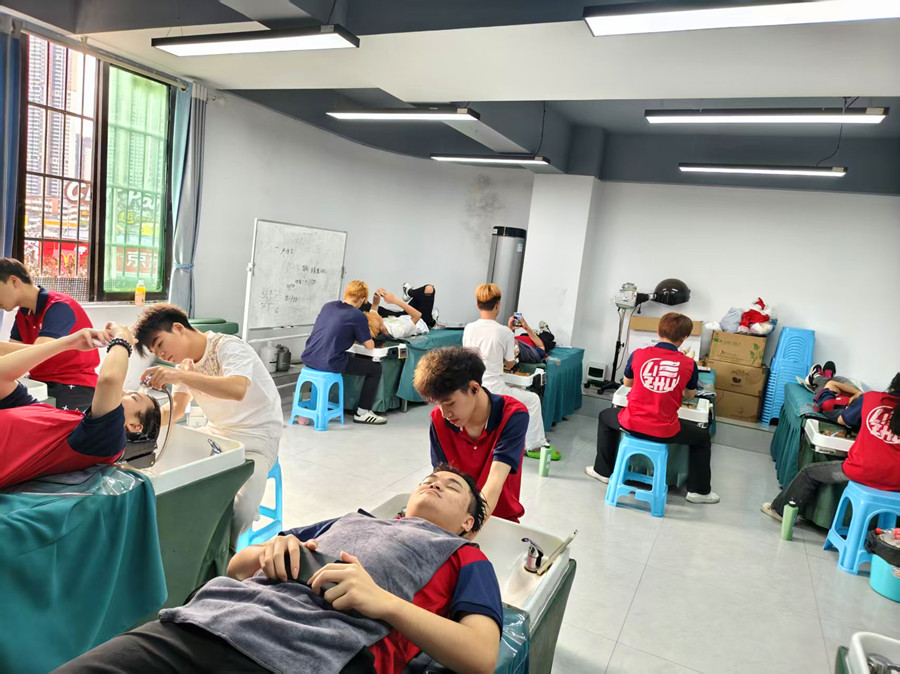 专业美发洗护和普通洗头的区别，南宁美发教学