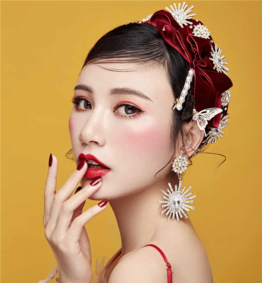 化妆美甲研修班